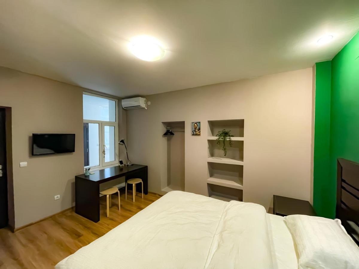 Cool Flat With Hot Tub In The Old Town Apartment Bucureşti Exterior foto